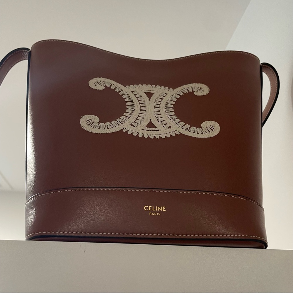 Celine 2022 Small Triomphe Brown Calfskin Leather Logo Embroidery Bucket Bag EUC - Picture 8 of 11